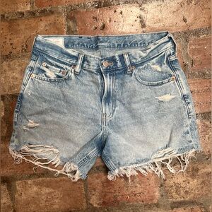Gap Low Stride Jean Short - Size 27